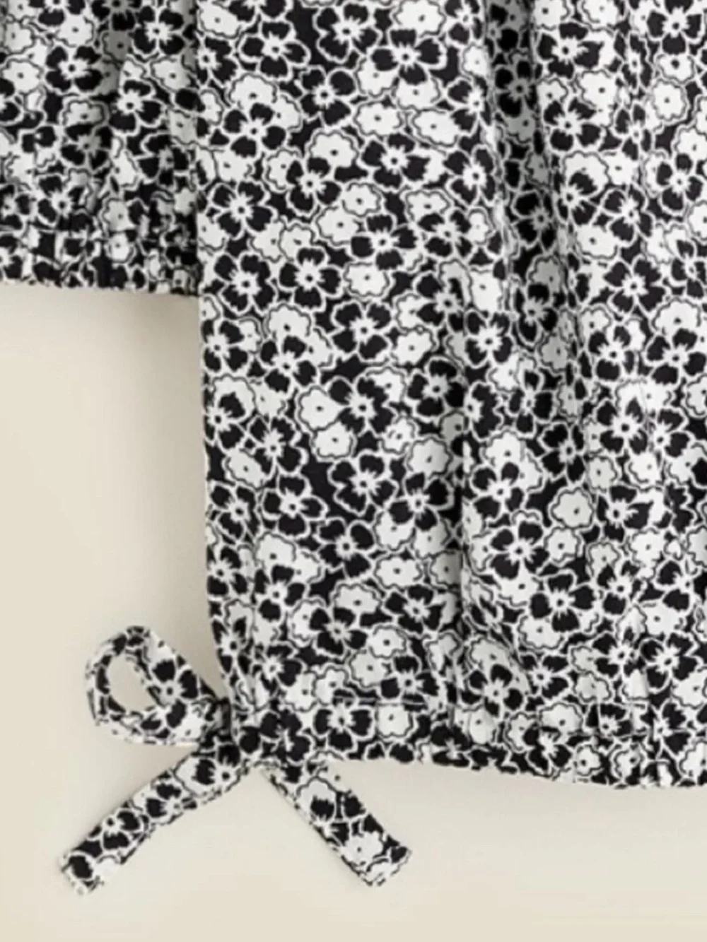 Crewcuts Little Girls Kids Black & White Floral Smocked Puff Sleeve Poplin Top S